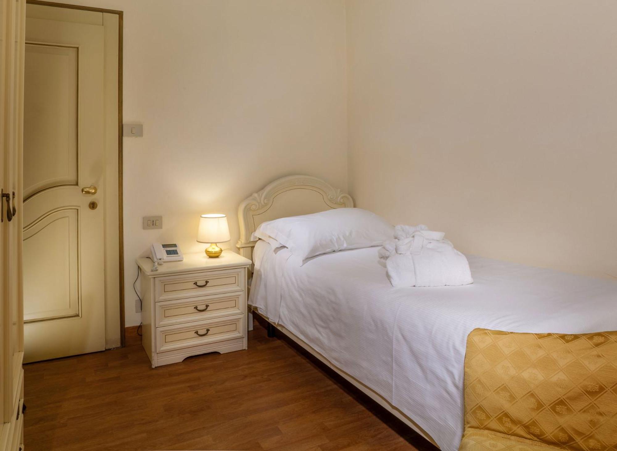 Hotel Terme Patria Abano Terme Buitenkant foto
