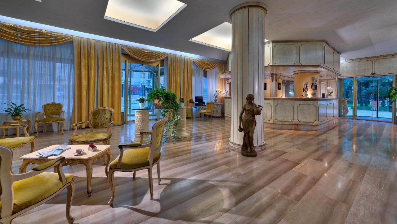 Hotel Terme Patria Abano Terme Buitenkant foto